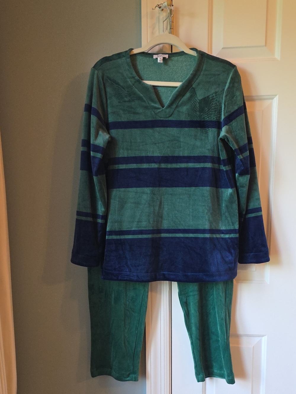 Kim Rogers Forest Green Velvet Top